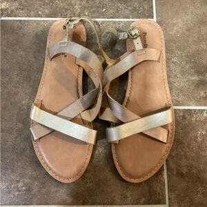 NWOT Pierre Dumas Target Two Tone Gold Rose Gold Sandals Size 9